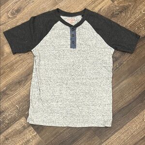 Cat & Jack Henley Style Gray, Blue Black Short Sleeve Tee